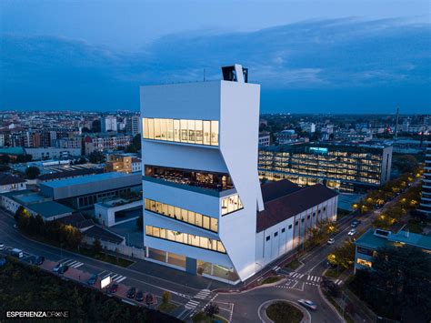 la torre prada milano